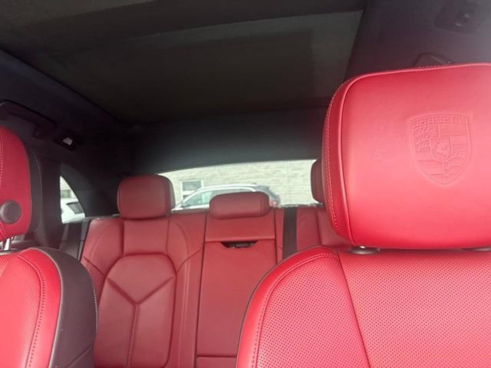 2024 Porsche Macan AWD