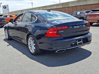 2017 Volvo S90 T6 AWD Momentum