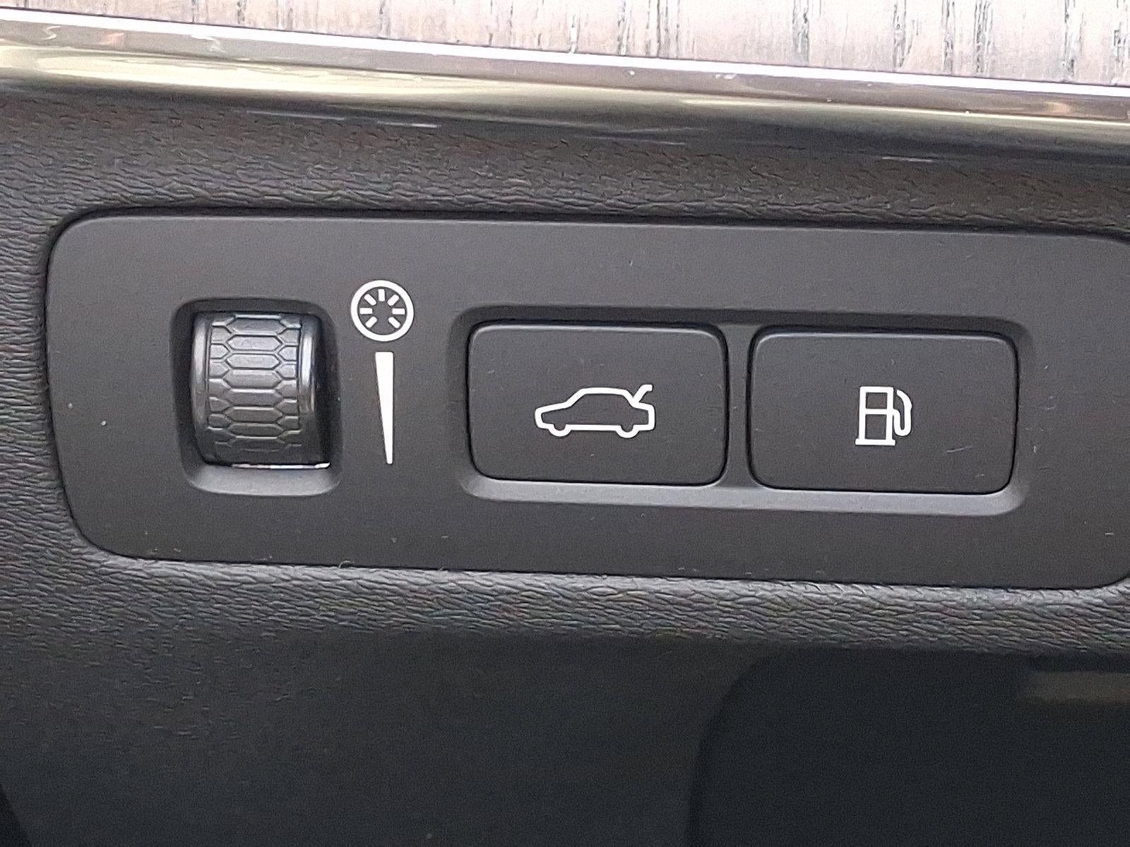 2022 Volvo XC90 Recharge Plug-In Hybrid T8 eAWD PHEV Inscription 7P