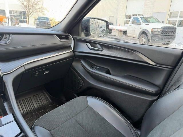 2025 Jeep Grand Cherokee Altitude X 4x4