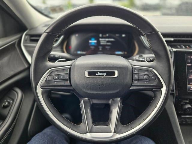 2022 Jeep Grand Cherokee L Laredo 4x4