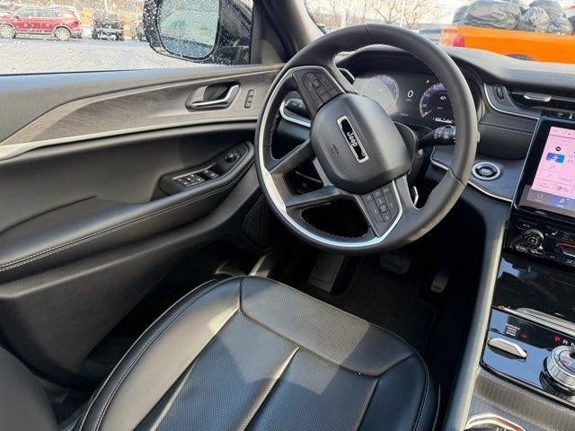 2025 Jeep Grand Cherokee L Limited 4x4