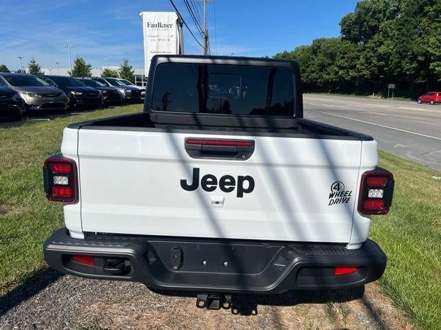 2024 Jeep Gladiator Willys 4x4