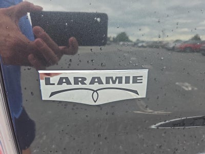 2017 RAM 1500 Laramie 4x4 Crew Cab 5'7" Box