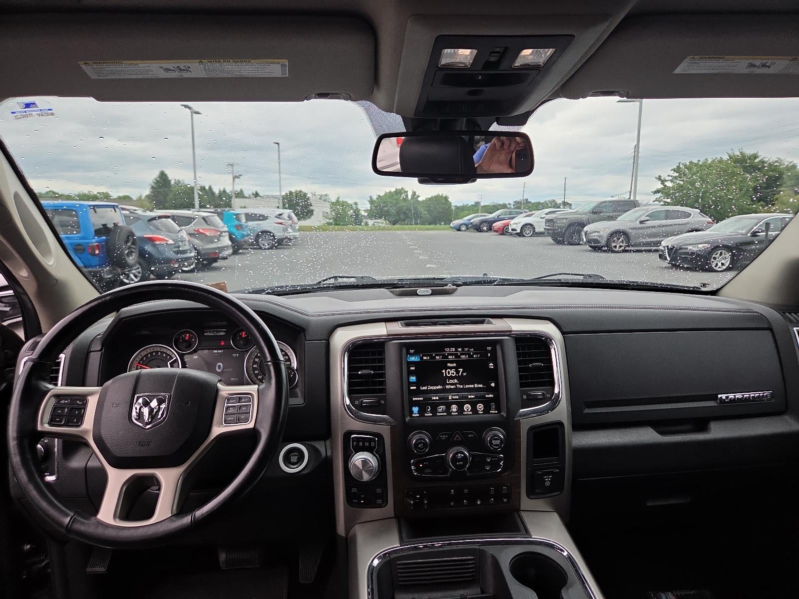 2017 RAM 1500 Laramie 4x4 Crew Cab 5'7" Box