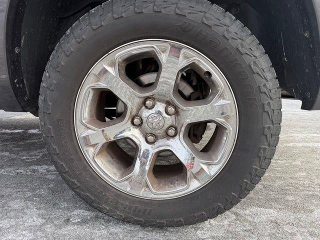 2014 RAM 1500 4WD Crew Cab 6.4 Ft Box Laramie