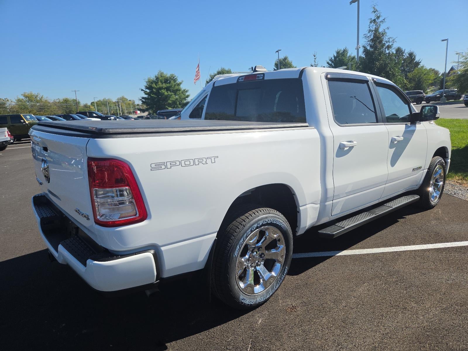 2022 RAM 1500 Big Horn 4x4 Crew Cab 5'7" Box