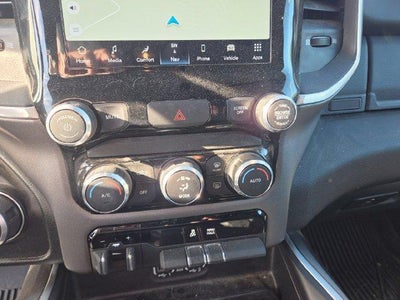 2022 RAM 1500 Big Horn 4x4 Crew Cab 5'7" Box