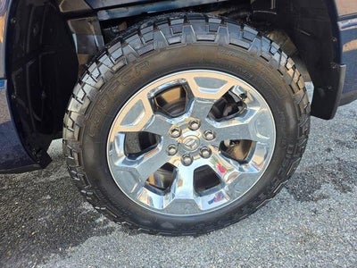 2020 RAM 1500 Big Horn 4x4 Quad Cab 6'4" Box