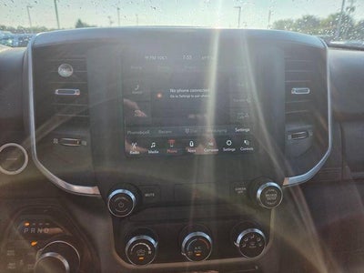 2020 RAM 1500 Big Horn 4x4 Quad Cab 6'4" Box