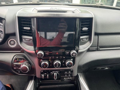 2022 RAM 1500 Big Horn 4x4 Crew Cab 5'7" Box