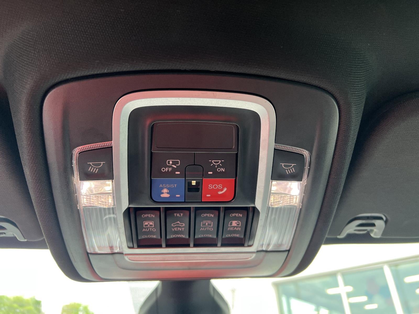 2022 RAM 1500 Big Horn 4x4 Crew Cab 5'7" Box