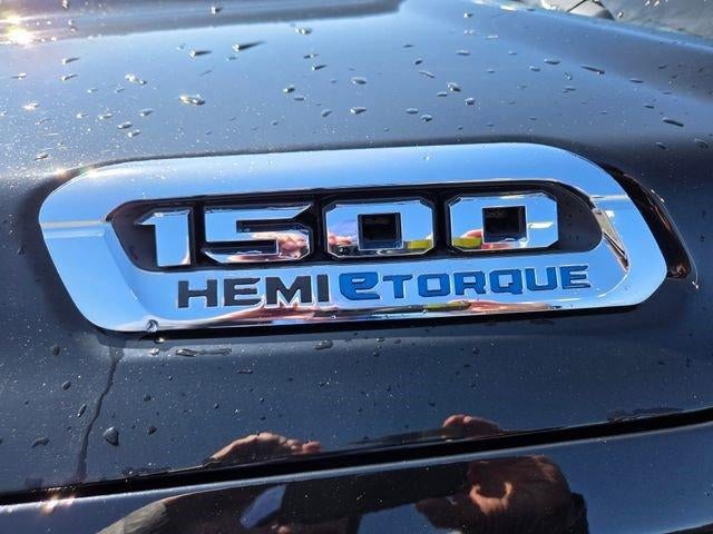 2023 RAM 1500 Big Horn 4x4 Crew Cab 5'7" Box