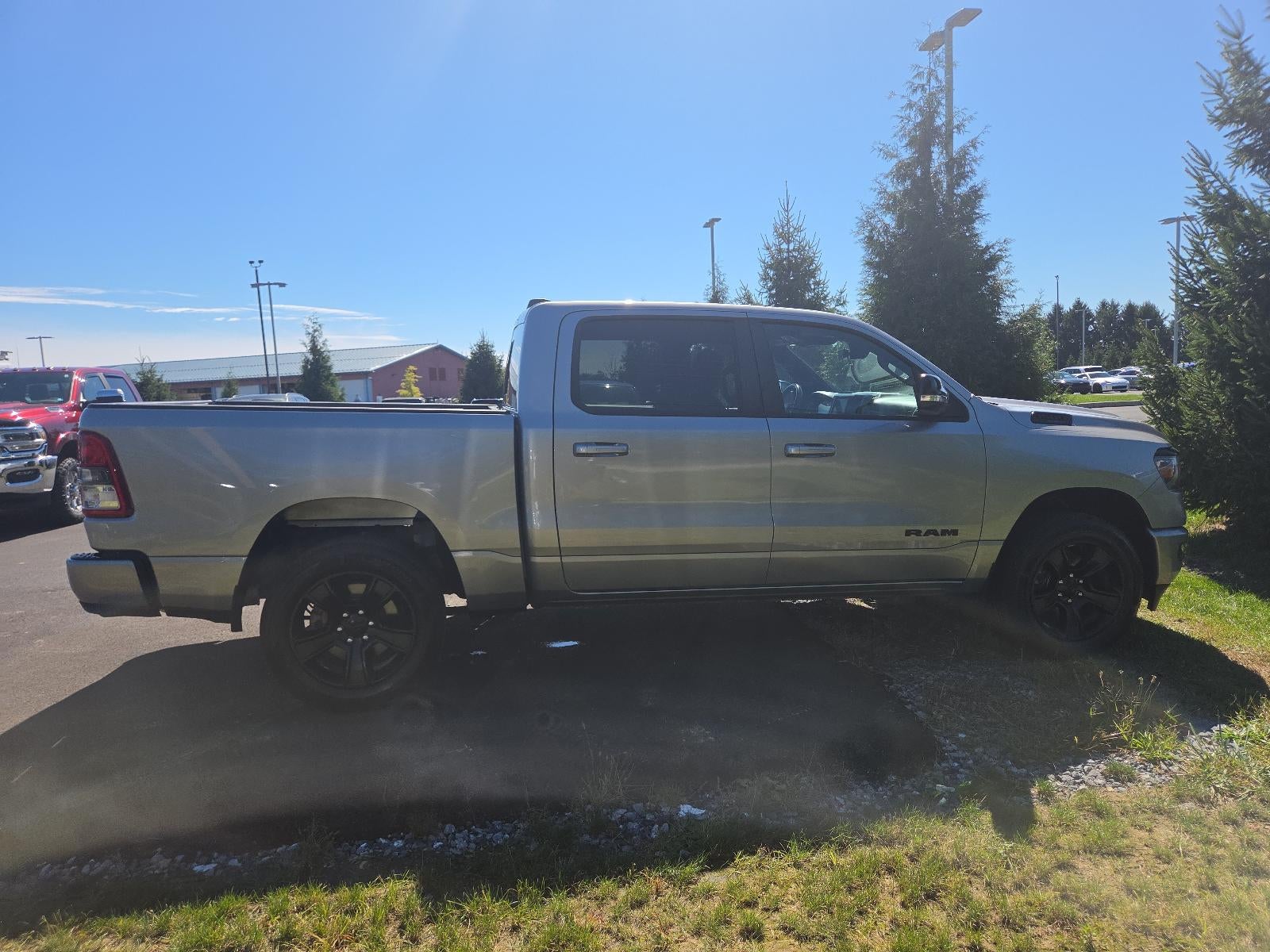 2021 RAM 1500 Big Horn 4x4 Crew Cab 5'7" Box