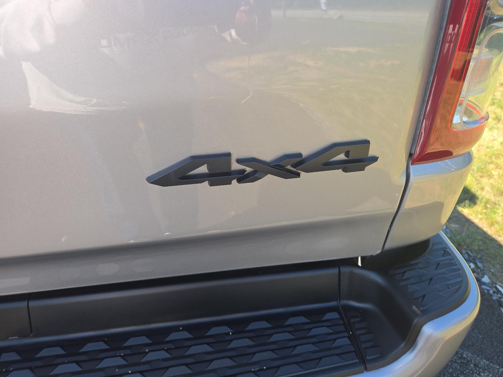 2021 RAM 1500 Big Horn 4x4 Crew Cab 5'7" Box