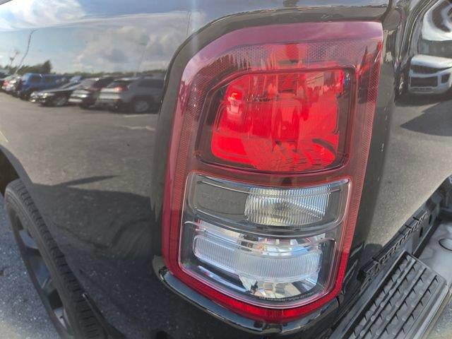 2019 RAM 1500 Big Horn/Lone Star 4x4 Crew Cab 5'7" Box
