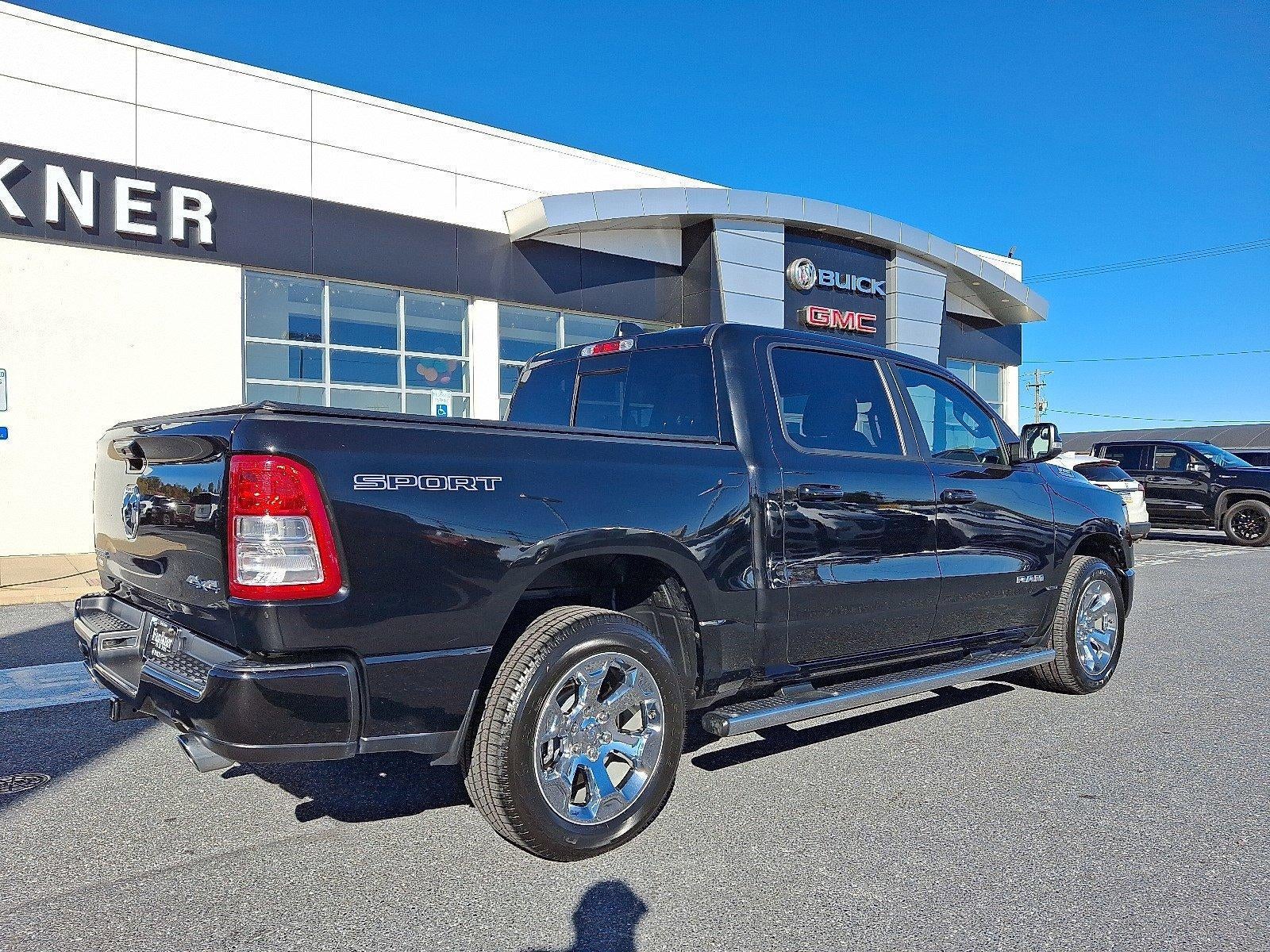 2022 RAM 1500 Big Horn 4x4 Crew Cab 5'7" Box