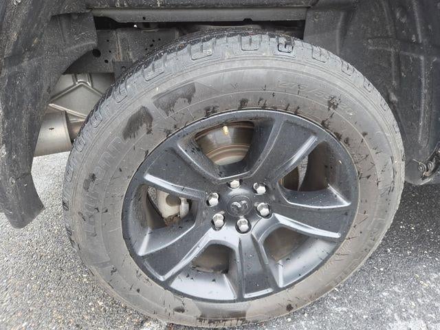 2022 RAM 1500 Big Horn 4x4 Crew Cab 5'7" Box