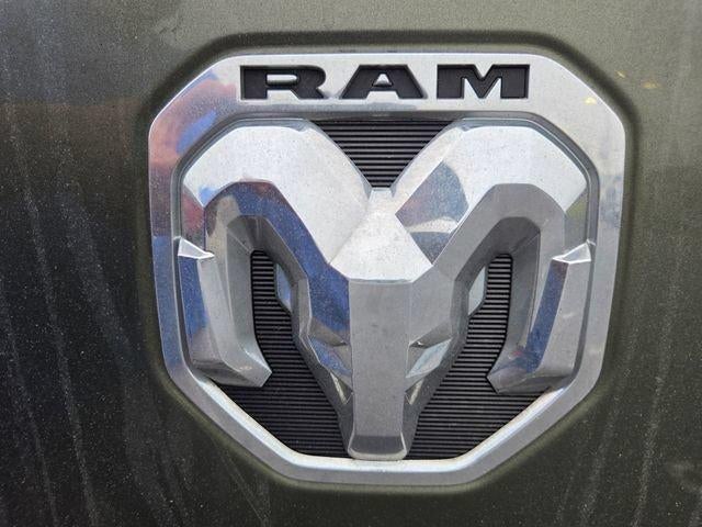 2020 RAM 1500 Big Horn 4x4 Crew Cab 5'7" Box