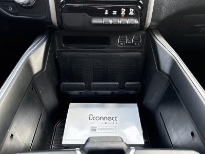 2022 RAM 1500 Laramie 4x4 Crew Cab 5'7" Box