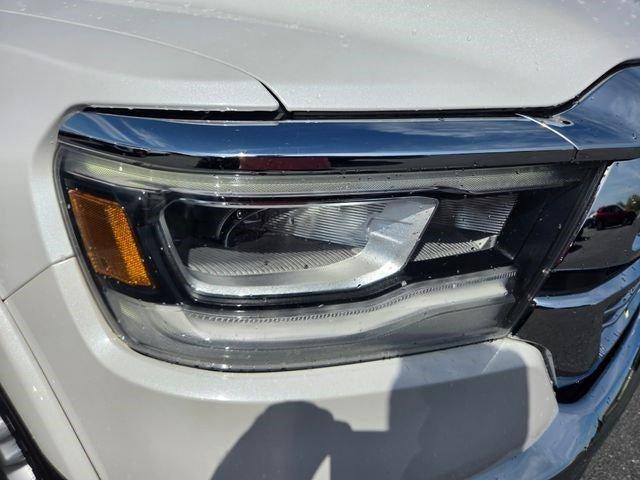 2019 RAM 1500 Laramie 4x4 Crew Cab 5'7" Box