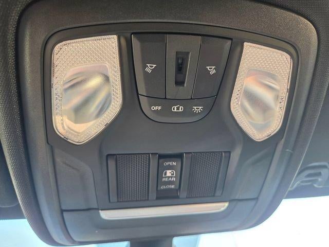 2021 RAM 1500 Big Horn 4x4 Crew Cab 6'4" Box