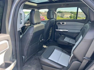2023 Ford Explorer XLT 4WD