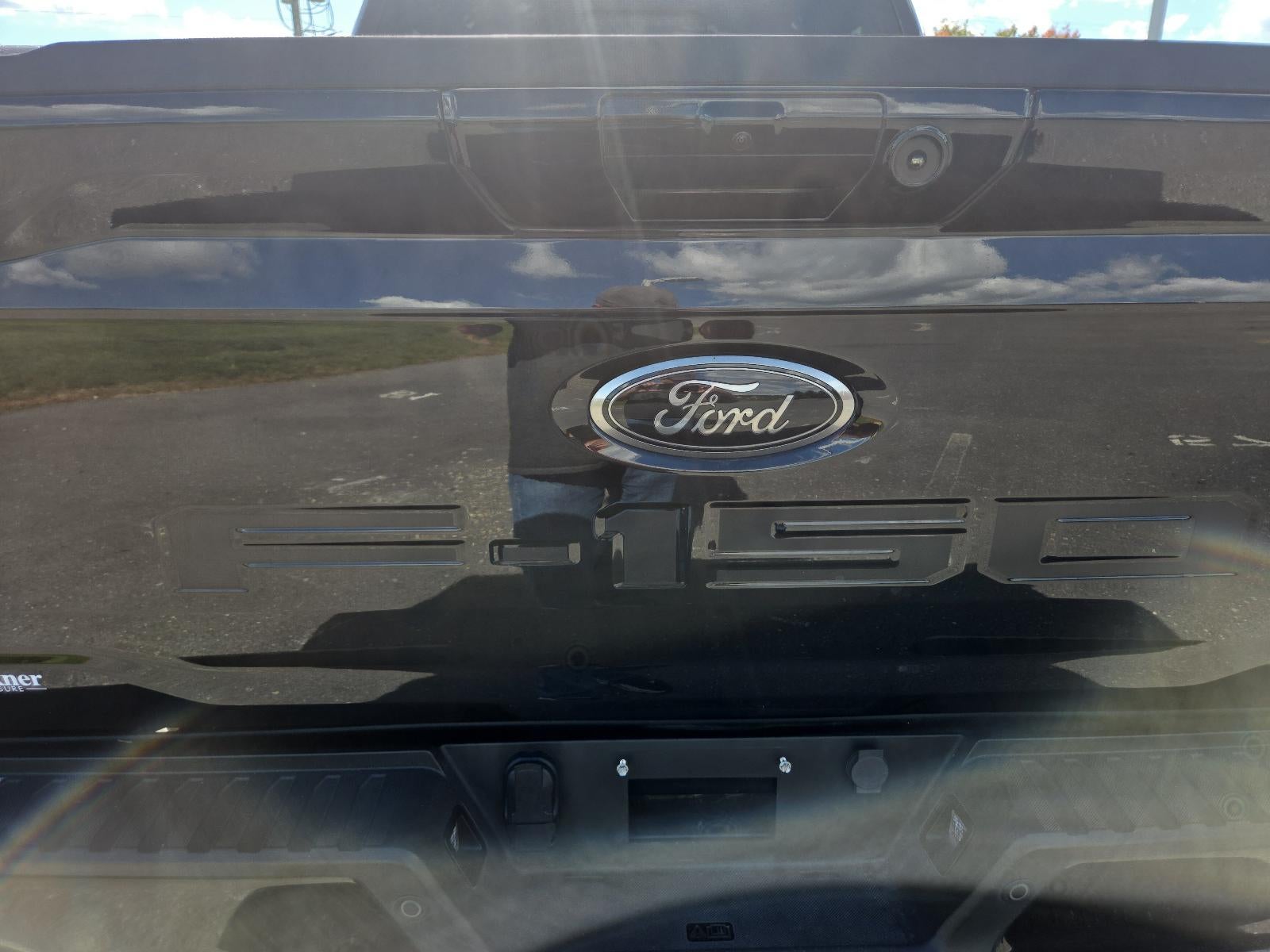 2023 Ford F-150 LARIAT 4WD SuperCrew 5.5' Box