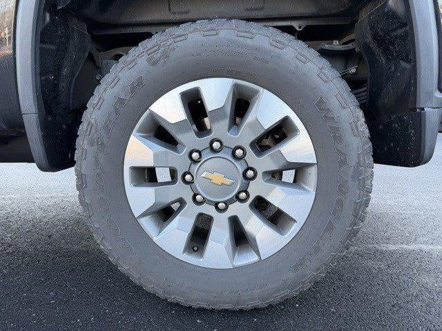2024 Chevrolet Silverado 2500 HD Crew Cab Standard Box 4-Wheel Drive Custom