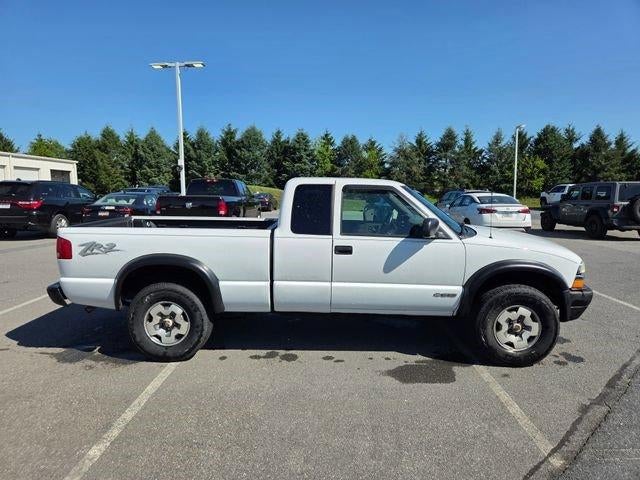 2003 Chevrolet S-10 LS