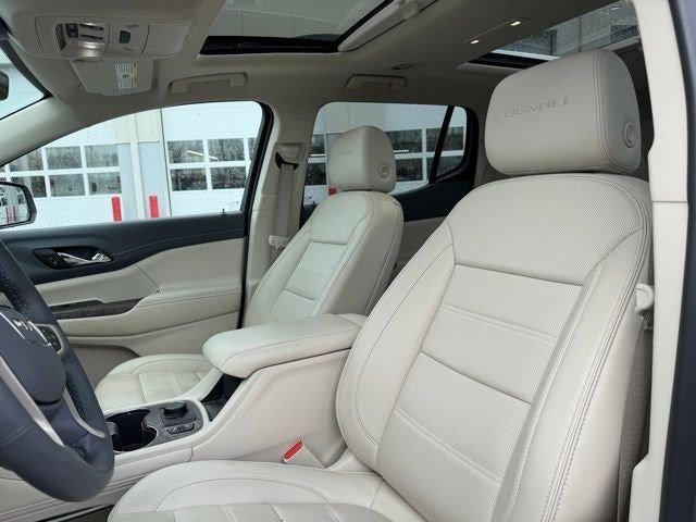 2023 GMC Acadia AWD Denali