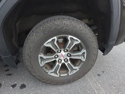 2020 GMC Sierra 1500 Crew Cab Short Box 4-Wheel Drive SLE