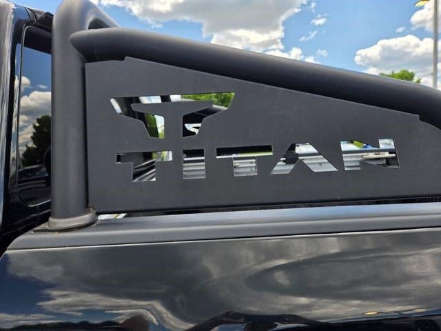 2019 Nissan Titan 4x4 Crew Cab SL
