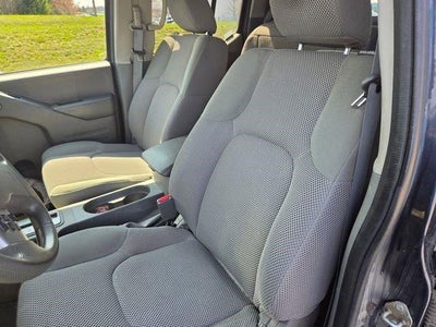 2017 Nissan Frontier 2017.5 Crew Cab 4x4 SV V6 Auto