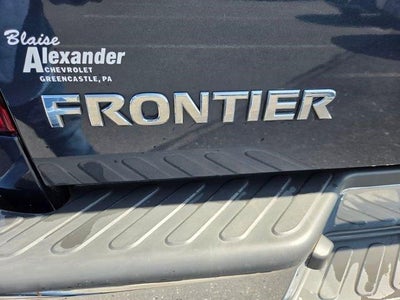 2017 Nissan Frontier 2017.5 Crew Cab 4x4 SV V6 Auto