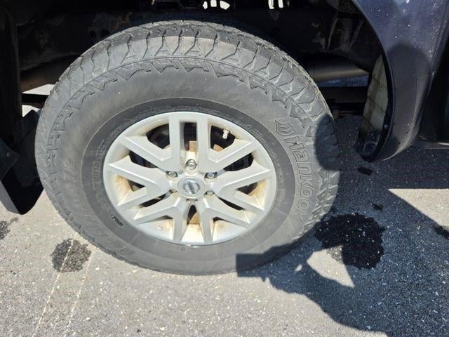 2017 Nissan Frontier 2017.5 Crew Cab 4x4 SV V6 Auto