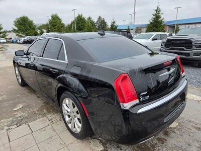 2016 Chrysler 300 4dr Sdn Limited AWD