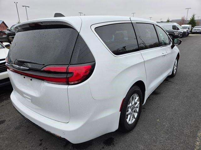 2025 Chrysler Pacifica Select FWD