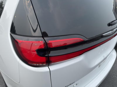 2024 Chrysler Pacifica Touring L FWD