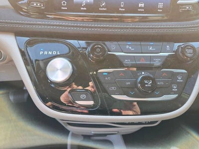 2024 Chrysler Pacifica Touring L FWD