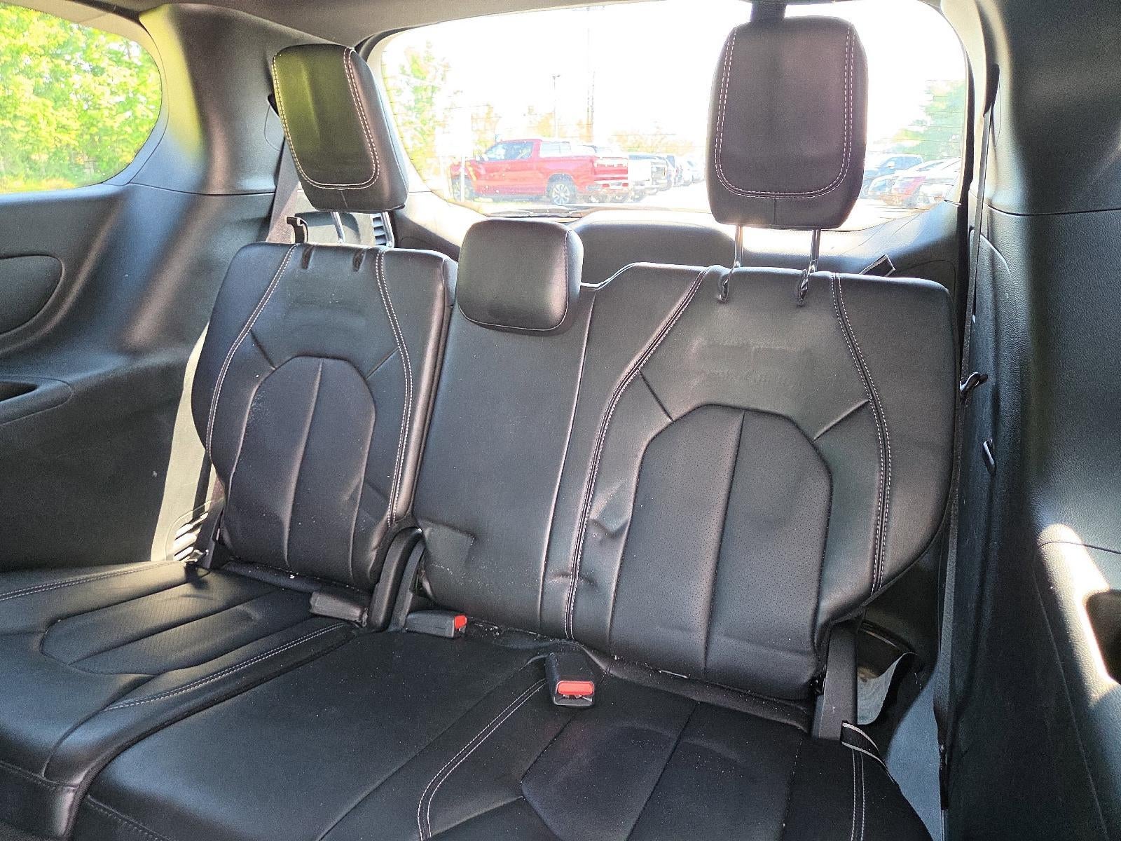 2025 Chrysler Pacifica Select FWD