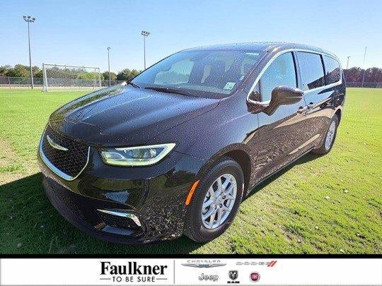 2026 Chrysler Pacifica Select FWD