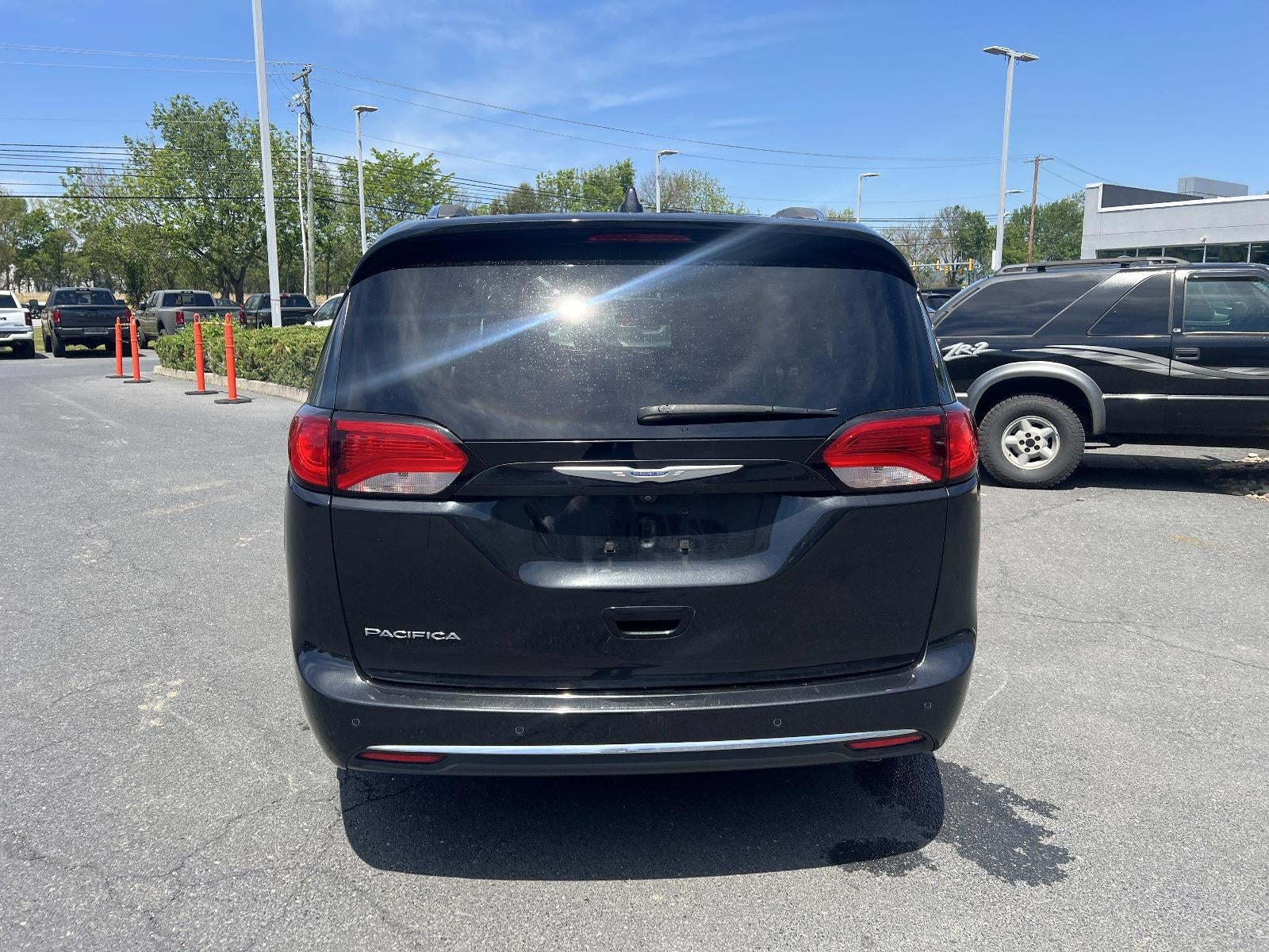 2018 Chrysler Pacifica Touring L Plus FWD