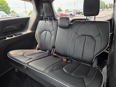 2026 Chrysler Pacifica Limited FWD