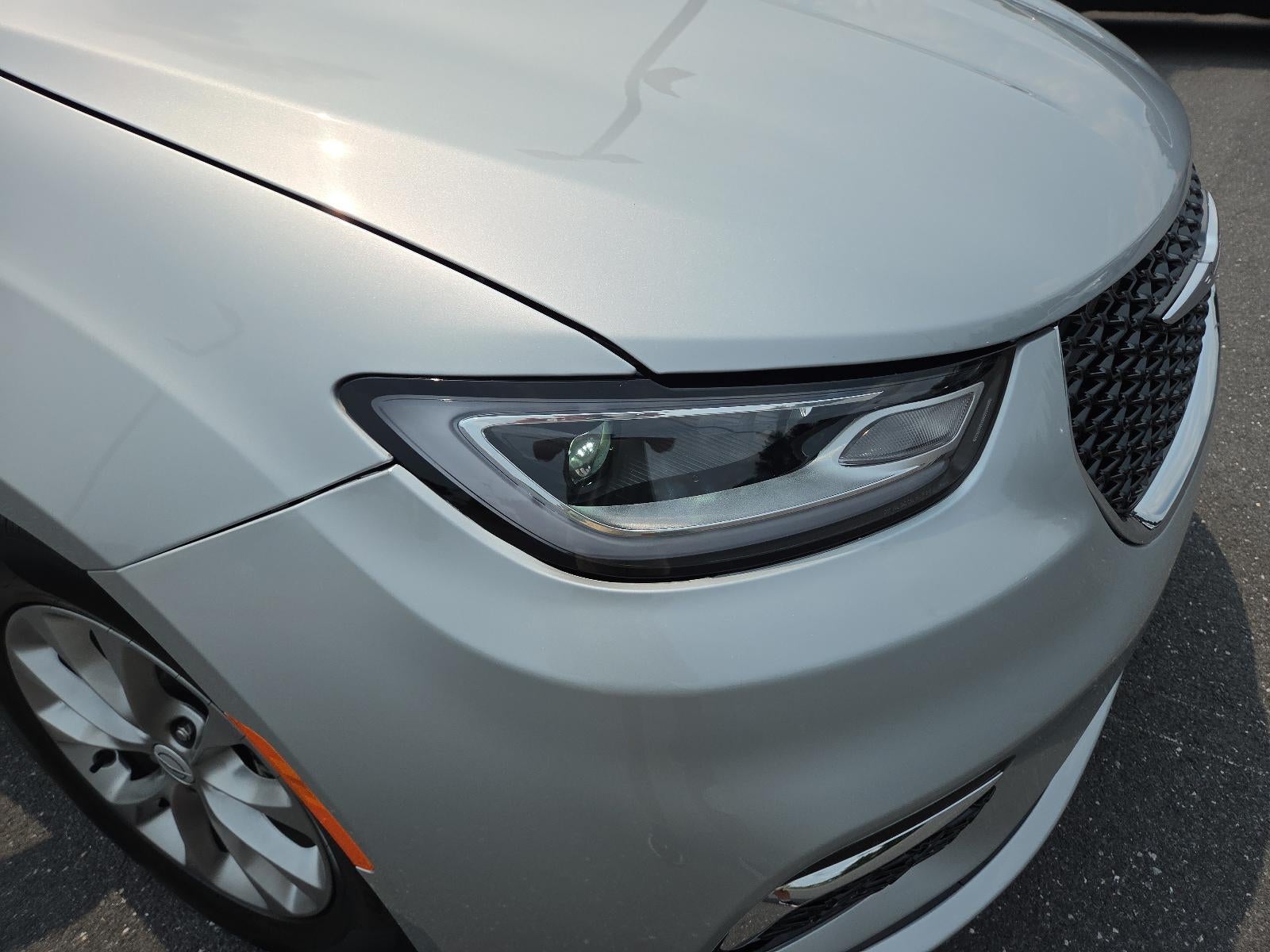 2026 Chrysler Pacifica Limited FWD