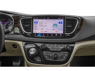 2026 Chrysler Pacifica Limited FWD