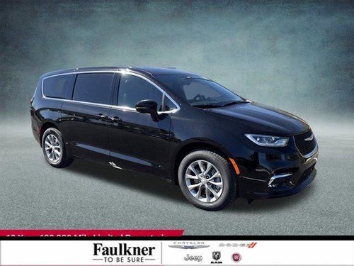 2026 Chrysler Pacifica Select AWD