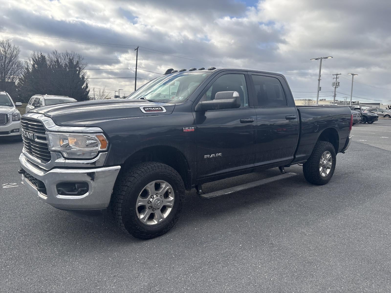 2020 RAM 2500 Big Horn 4x4 Crew Cab 6'4" Box