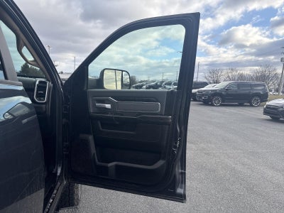 2020 RAM 2500 Big Horn 4x4 Crew Cab 6'4" Box