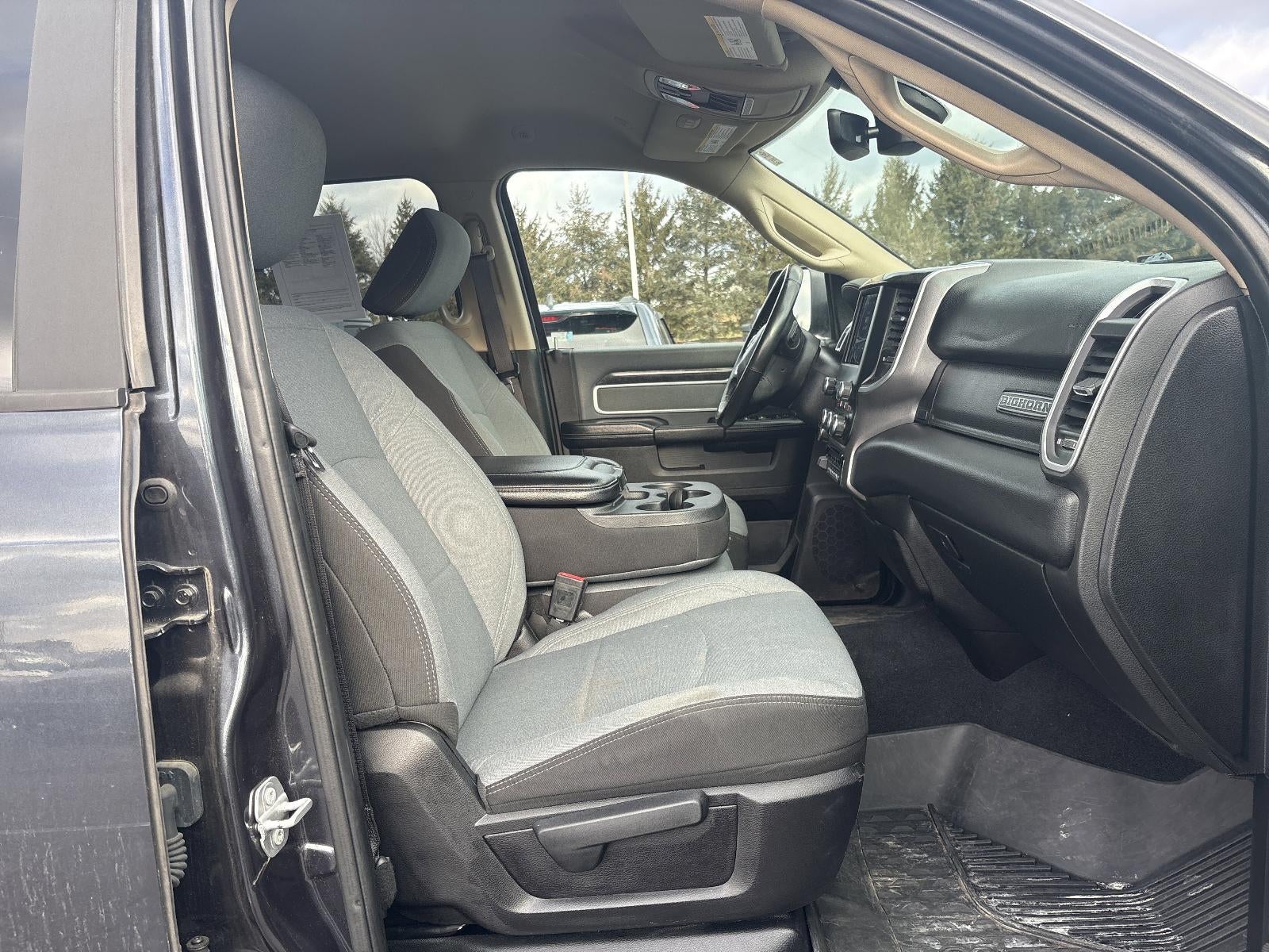 2020 RAM 2500 Big Horn 4x4 Crew Cab 6'4" Box